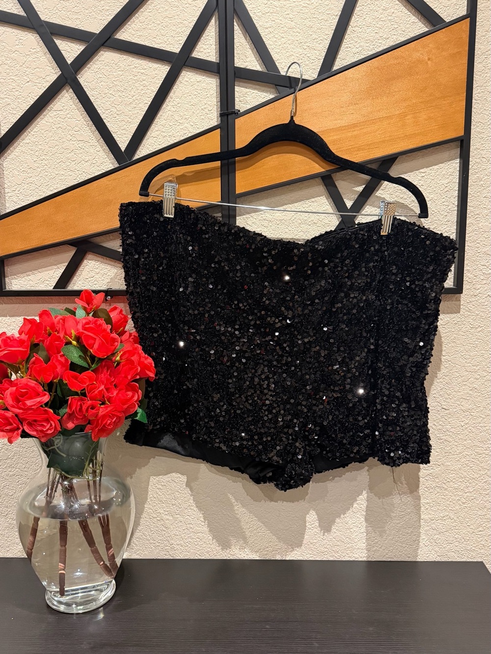 Sparkle queen sequin short